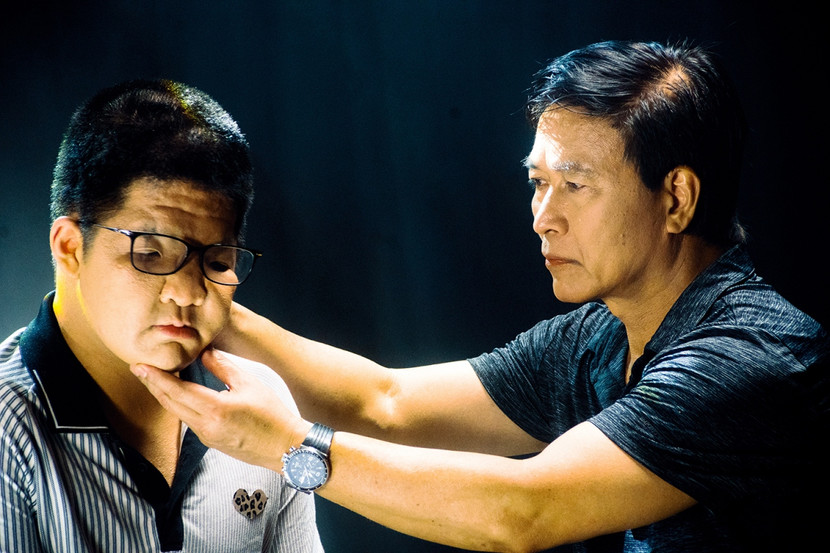 Câu chuyện về hành trình chăm sóc con của diễn viên Quốc Tuấn từng khiến nhiều người rơi nước mắt