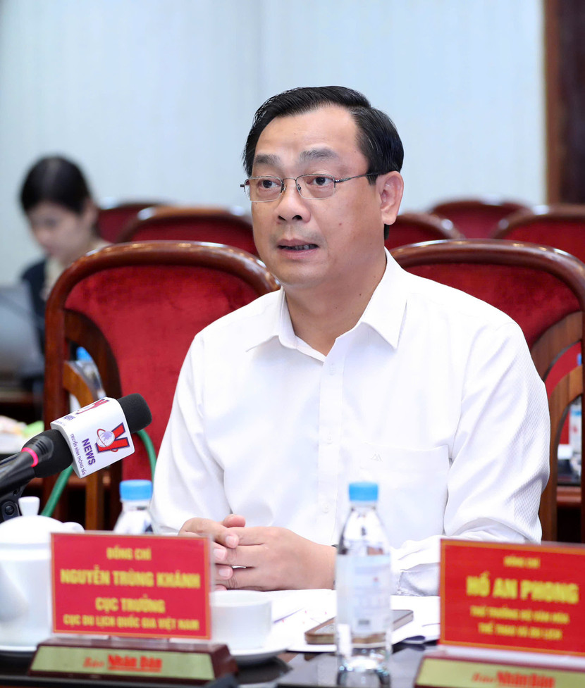 Ông Nguyễn Trùng Khánh – Cục trưởng Cục Du lịch quốc gia Việt Nam Ông Nguyễn Trùng Khánh – Cục trưởng Cục Du lịch quốc gia Việt Nam