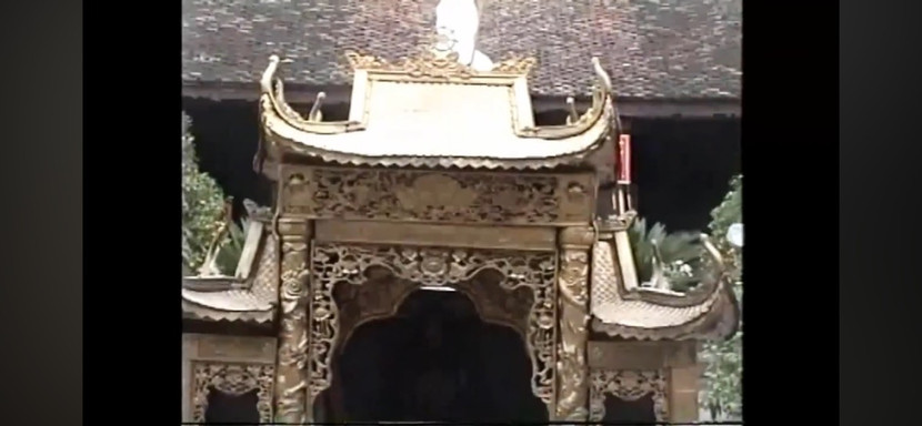 Công trình chùa Đồng thứ 3 từng được trưng bày tại chùa Dư Hàng để trưng cầu ý kiến người dân trước khi đưa lên đỉnh thiêng Yên Tử Công trình chùa Đồng thứ 3 từng được trưng bày tại chùa Dư Hàng để trưng cầu ý kiến người dân trước khi đưa lên đỉnh thiêng Yên Tử