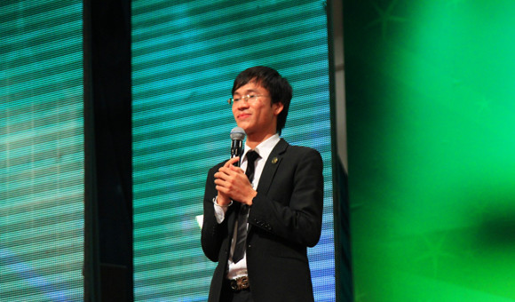 Chàng luật sư điển trai làm nức lòng giám khảo ảnh 1