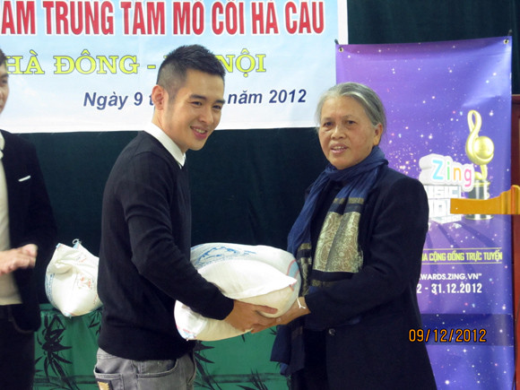 Ca sĩ ZMA sưởi ấm trái tim trẻ mồ côi ảnh 3