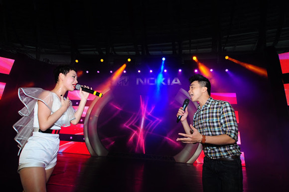 Sinh viên Đà Nẵng bị các ngôi sao Idol "tấn công" ảnh 9