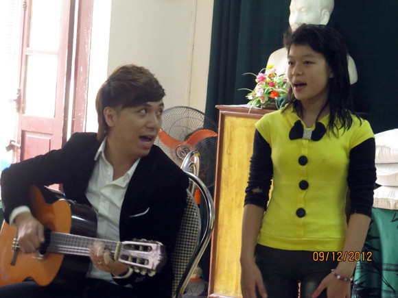 Ca sĩ ZMA sưởi ấm trái tim trẻ mồ côi ảnh 6