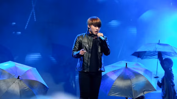 Ca khúc biểu diễn trong liveshow 10 "thắng thế" ảnh 1