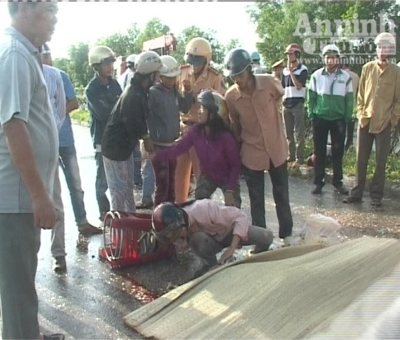 Xe khách gây tai nạn nghiêm trọng, 3 người chết, 6 người bị thương ảnh 3