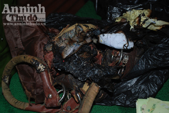 Nữ quái lẻn lên xe chở hàng trộm trên 70 triệu đồng ảnh 2