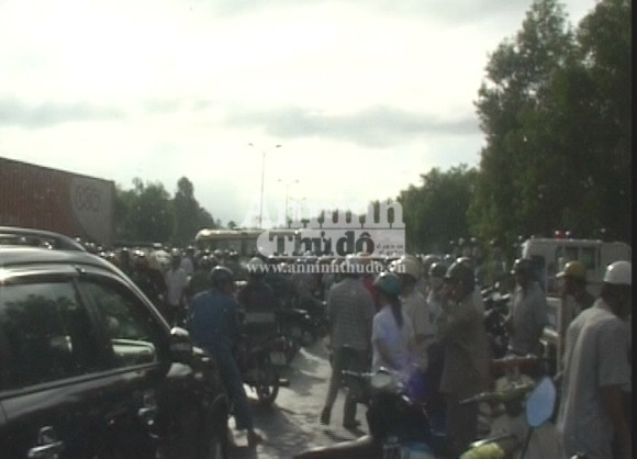 Xe khách gây tai nạn nghiêm trọng, 3 người chết, 6 người bị thương ảnh 9