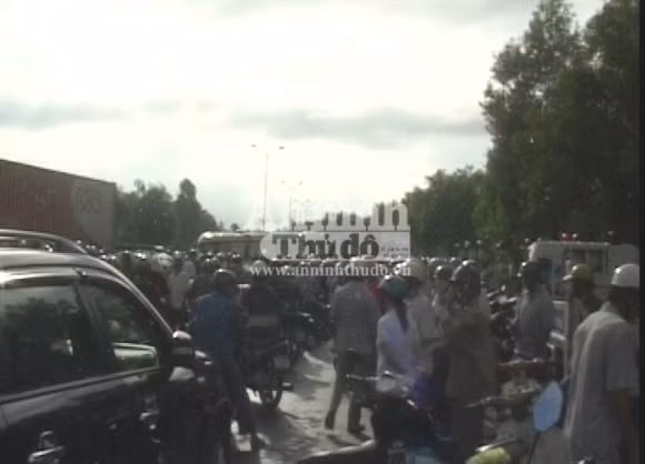 Xe khách gây tai nạn nghiêm trọng, 3 người chết, 6 người bị thương ảnh 9