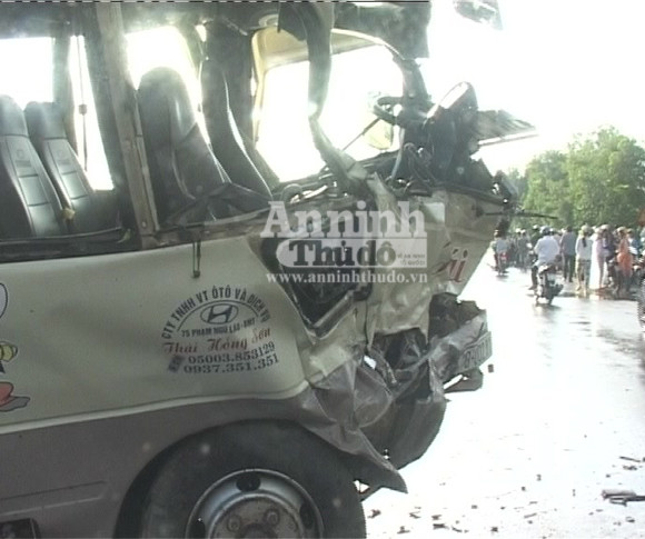 Xe khách gây tai nạn nghiêm trọng, 3 người chết, 6 người bị thương ảnh 7