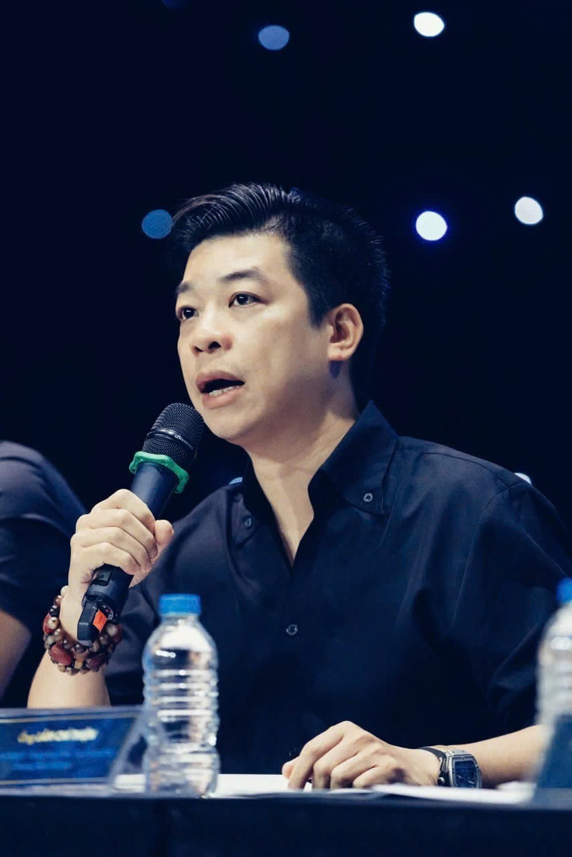 Nhà báo Hoàng Tuấn - Tổng Biên tập Tạp chí Thế giới Điện ảnh, Trưởng Ban giám khảo