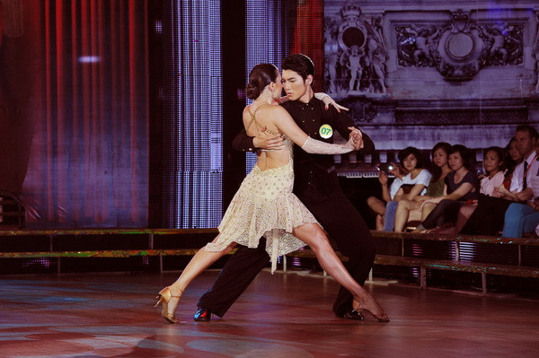 Trương Nam Thành giành tổng điểm tuyệt đối đầu tiên của BNHH 2012 ảnh 5