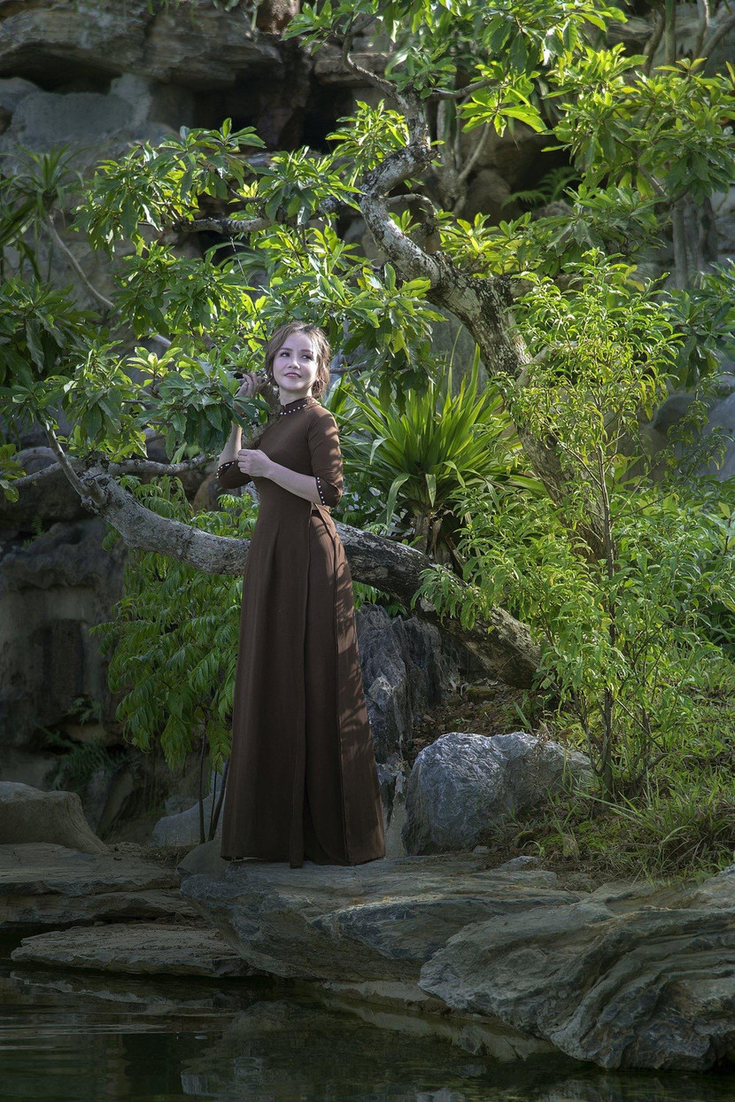 Diễn viên Hoàng Yến gây bất ngờ với giọng hát và khả năng kỹ thuật thanh nhạc chuyên nghiệp