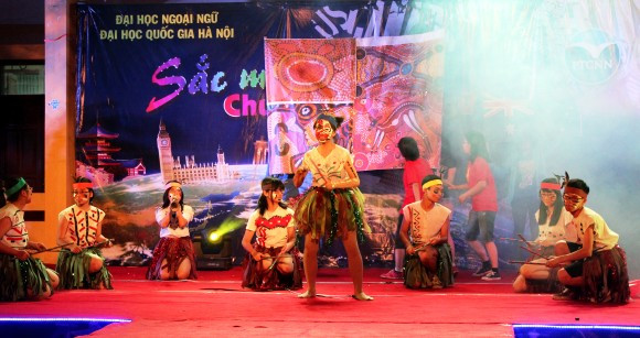 “Sắc màu chuyên ngoại ngữ”: Trải nghiệm các nền văn hoá độc đáo trên thế giới ảnh 1