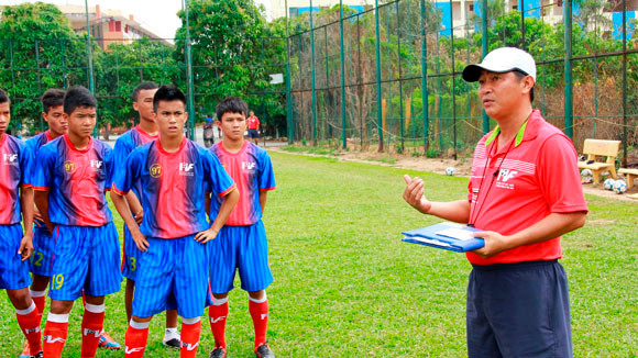 Cơ hội trở thành cầu thủ bóng đá chuyên nghiệp với PVF ảnh 1
