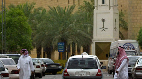 Ả-rập Xê-út xem xét bỏ hình thức tử hình chém đầu nơi công cộng ảnh 1