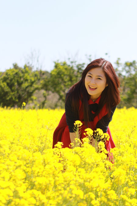 Hương Tràm, Đinh Hương "khoe sắc" trên đảo Jeju - Hàn Quốc ảnh 4