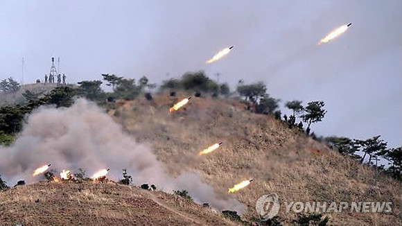 2/3 người dân Hàn Quốc ủng hộ phát triển vũ khí hạt nhân ảnh 1