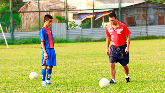 Cơ hội trở thành cầu thủ bóng đá chuyên nghiệp với PVF ảnh 4