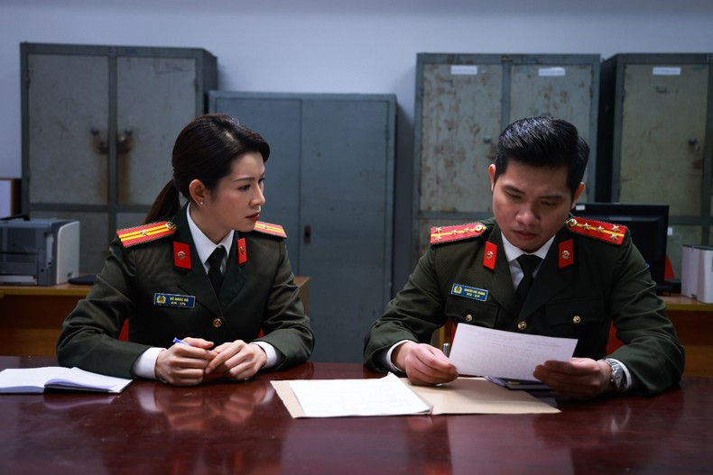 Diễn viên trẻ tài năng Lưu Huyền Trang (trái), Nguyễn Anh Tú (phải) Diễn viên trẻ tài năng Lưu Huyền Trang (trái), Nguyễn Anh Tú (phải)