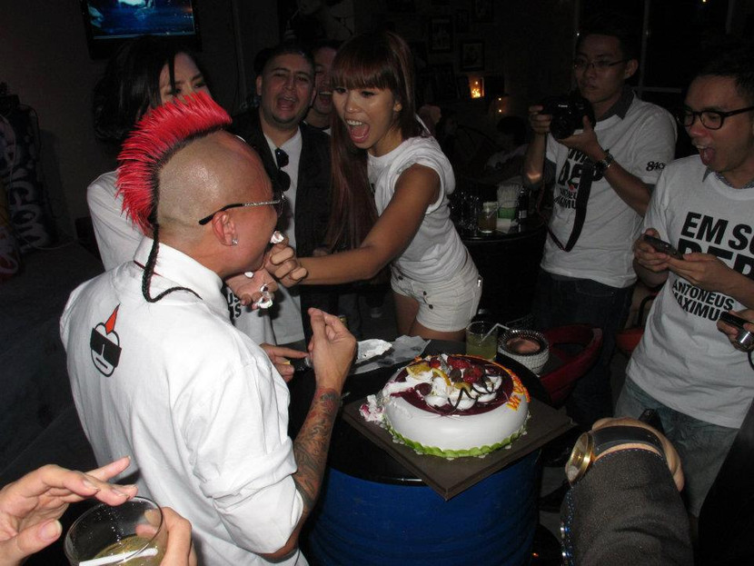 Hà Anh quậy tưng bừng trong tiệc sinh nhật Antoneus Maximus ảnh 3