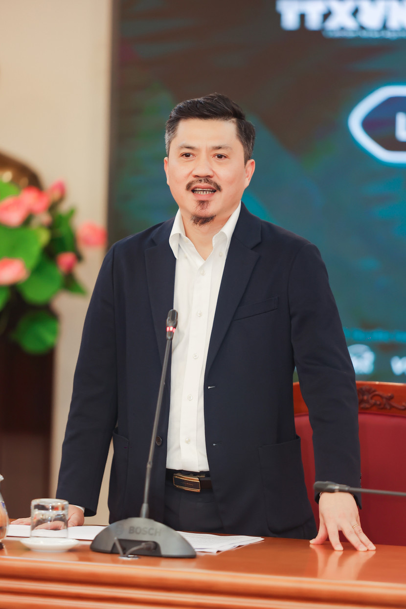 Ông Lê Xuân Thành - Tổng Biên tập báo Thể thao & Văn hóa (TTXVN), Trưởng Ban tổ chức giải "Cống hiến 2025" Ông Lê Xuân Thành - Tổng Biên tập báo Thể thao & Văn hóa (TTXVN), Trưởng Ban tổ chức giải "Cống hiến 2025"