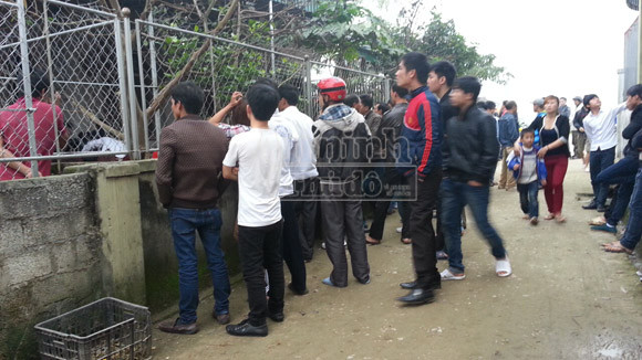 Can ngăn đánh nhau, 1 người đàn ông bị đâm chết ảnh 1