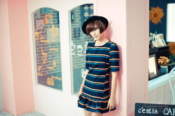 Trang "Lạ" cá tính với gam màu đỏ ảnh 9 Trang "Lạ" cá tính với gam màu đỏ ảnh 9