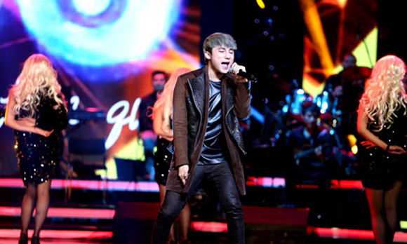 Sơn Tùng M-TP tiếp tục thống trị BXH với "Em của ngày hôm qua" ảnh 1