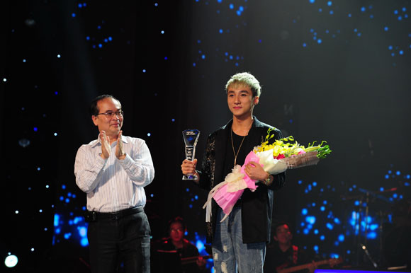 Bài hát yêu thích tháng 2 vinh danh ca khúc "Em của ngày hôm qua" ảnh 1