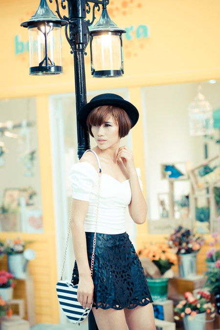 Trang "Lạ" cá tính với gam màu đỏ ảnh 11 Trang "Lạ" cá tính với gam màu đỏ ảnh 11