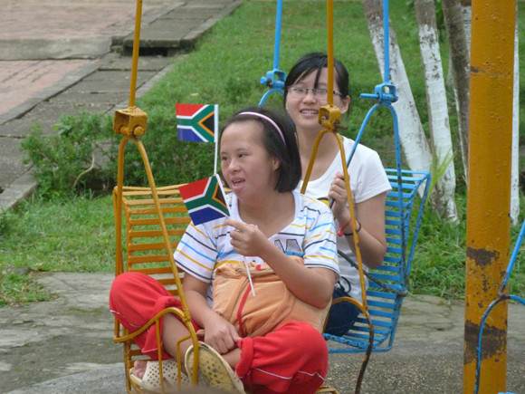 Sẻ chia khó khăn với những mảnh đời đặc biệt ảnh 5