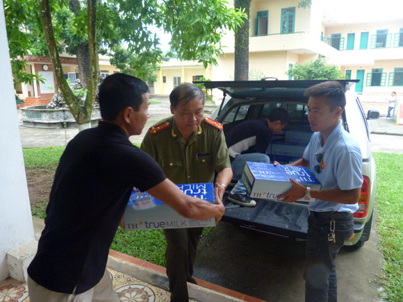 Sẻ chia khó khăn với những mảnh đời đặc biệt ảnh 12 Sẻ chia khó khăn với những mảnh đời đặc biệt ảnh 12