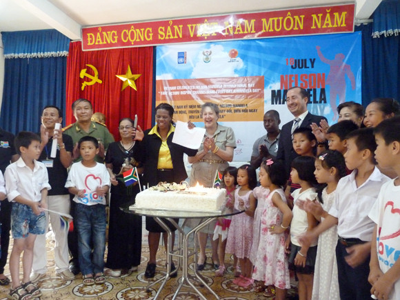 Sẻ chia khó khăn với những mảnh đời đặc biệt ảnh 1 Sẻ chia khó khăn với những mảnh đời đặc biệt ảnh 1