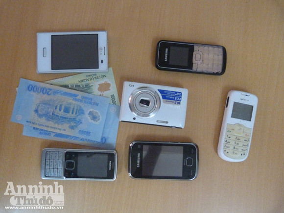 Chiếc xe Exciter màu trắng “tố” cặp đôi cướp giật ảnh 2