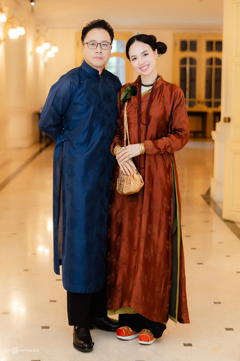 Đạo diễn Victor Vũ và bà xã - diễn viên, nhà sản xuất Đinh Ngọc Diệp