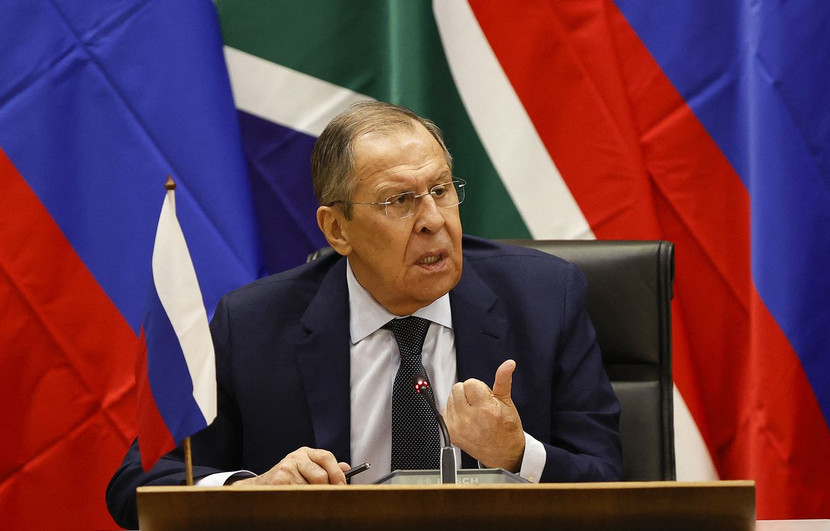 Ngoại trưởng Nga Sergei Lavrov được đánh giá là một chính trị gia có quan điểm rất cứng rắn, mọi quan điểm của ông nhằm bảo vệ lợi ích của nước Nga trong thời điểm khó khăn luôn thu hút sự quan tâm lớn từ giới truyền thông.