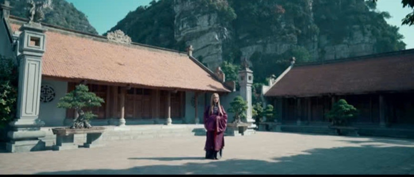 Bối cảnh "phủ đệ bề thế" ấn tượng trong phim "Khế ước bán dâu" Bối cảnh "phủ đệ bề thế" ấn tượng trong phim "Khế ước bán dâu"