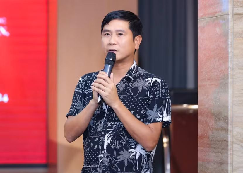 Nhạc sĩ Hồ Hoài Anh đảm nhận vai trò Tổng đạo diễn đêm nhạc "Hồi sinh"