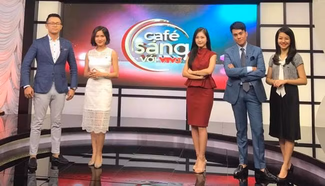 "Café sáng" chia tay khán giả sau 8 năm phát sóng