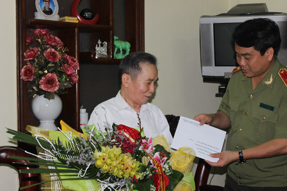 Khánh thành nhà tình nghĩa cho gia đình giáo dân huyện Mỹ Đức ảnh 2