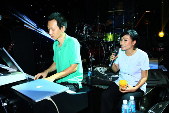 Phương Thanh "lộ" ảnh thân mật với Noo Phước Thịnh ảnh 11