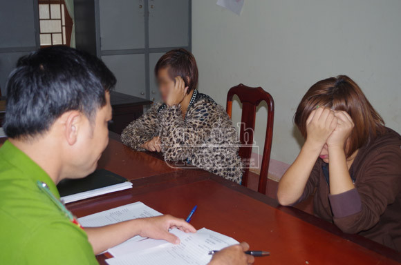 Giải cứu hai thiếu nữ bị lừa bán sang Trung Quốc ảnh 1