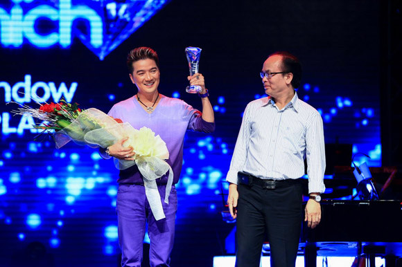 Mặc scandal, Đàm Vĩnh Hưng ẵm trọn Bài hát yêu thích tháng ảnh 1