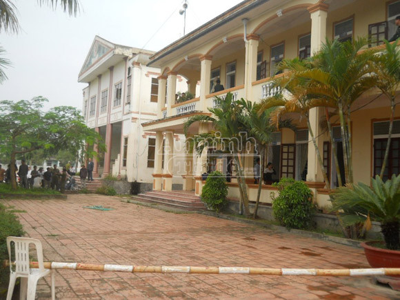 Nghi án văn phòng bí thư xã bị gài mìn trong đêm ảnh 1