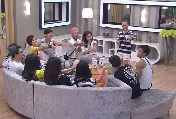 12 cá tính bước vào thử thách đầu tiên của Người giấu mặt ảnh 2