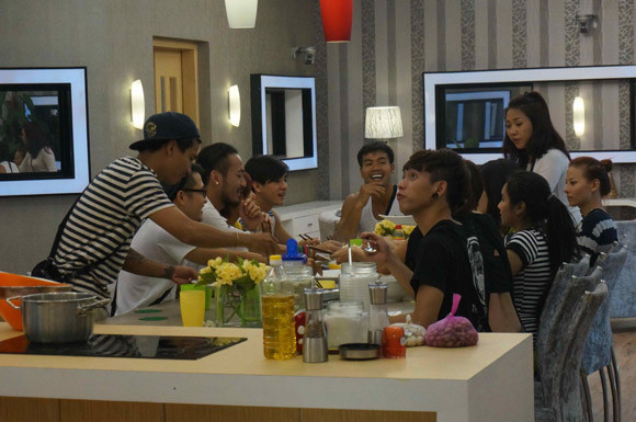 12 cá tính bước vào thử thách đầu tiên của Người giấu mặt ảnh 10