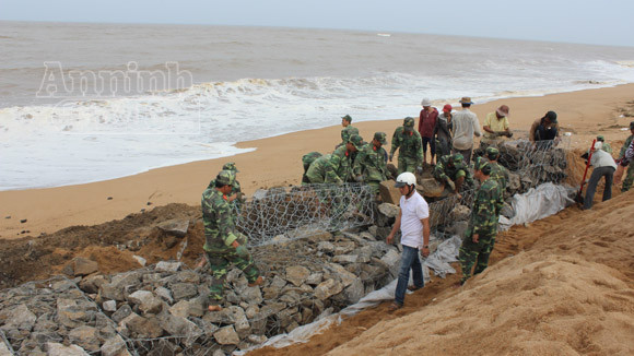 Sơ tán hàng vạn người dân đến nơi an toàn, tránh siêu bão ảnh 3