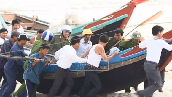 Mở sẵn lô cốt, đón dân tránh siêu bão ảnh 7