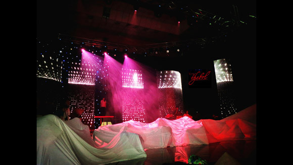 Phương Thanh "lộ" ảnh thân mật với Noo Phước Thịnh ảnh 12