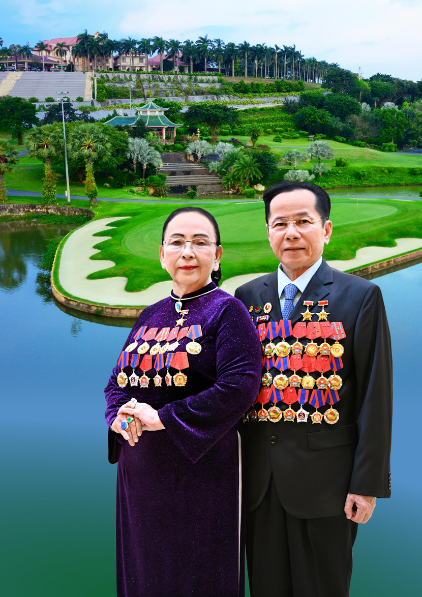 Anh hùng Lao động, cựu chiến binh Lê Văn Kiểm và vợ Anh hùng Lao động, cựu chiến binh Lê Văn Kiểm và vợ